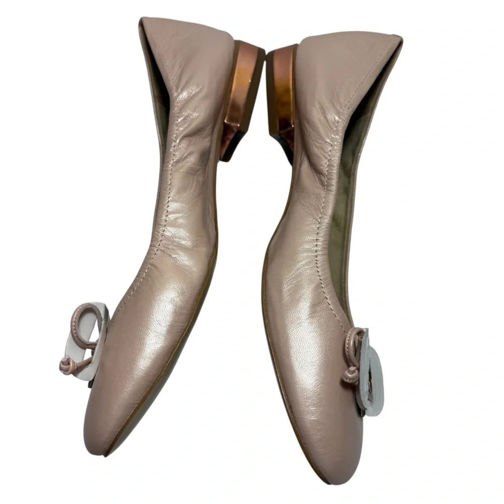 Anne Klein chic flats
